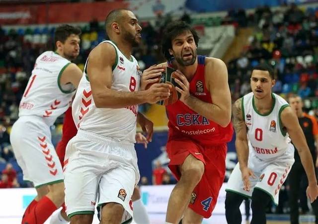 重庆铜梁龙冲超成功，重庆足球时隔4个赛季重返中超（重庆铜梁龙成功升超，重庆足球时隔四个赛季再战中超）