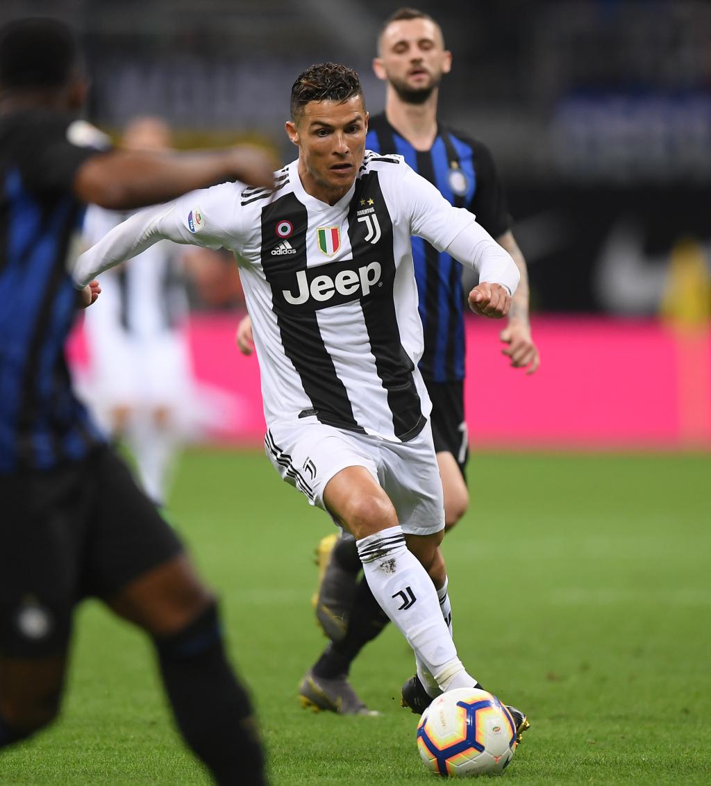 C罗晒与特朗普合照：感谢总统先生的邀请和热情欢迎