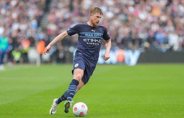 记者：阿隆索昨天没公布名单是在等姆巴佩，强行出战会恶化伤情（记者：阿隆索昨未公布大名单因等待姆巴佩，冒险出战或加重伤情）