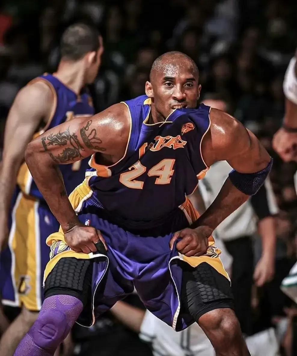 法尔克：由于可能不会买断雅克松，拜仁在关注中日德兰前锋朱（法尔克：拜仁或不买断雅克松，转而关注中日德兰前锋朱）