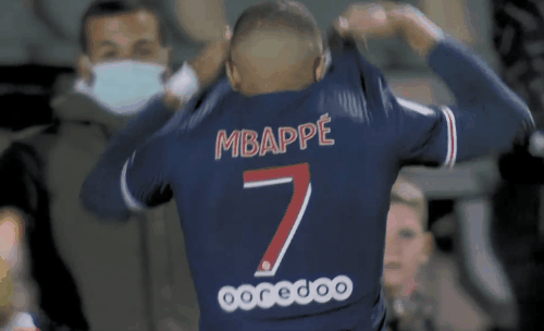 基耶利尼：相信伊尔迪兹会留队很多年；DV9受伤不会影响引援