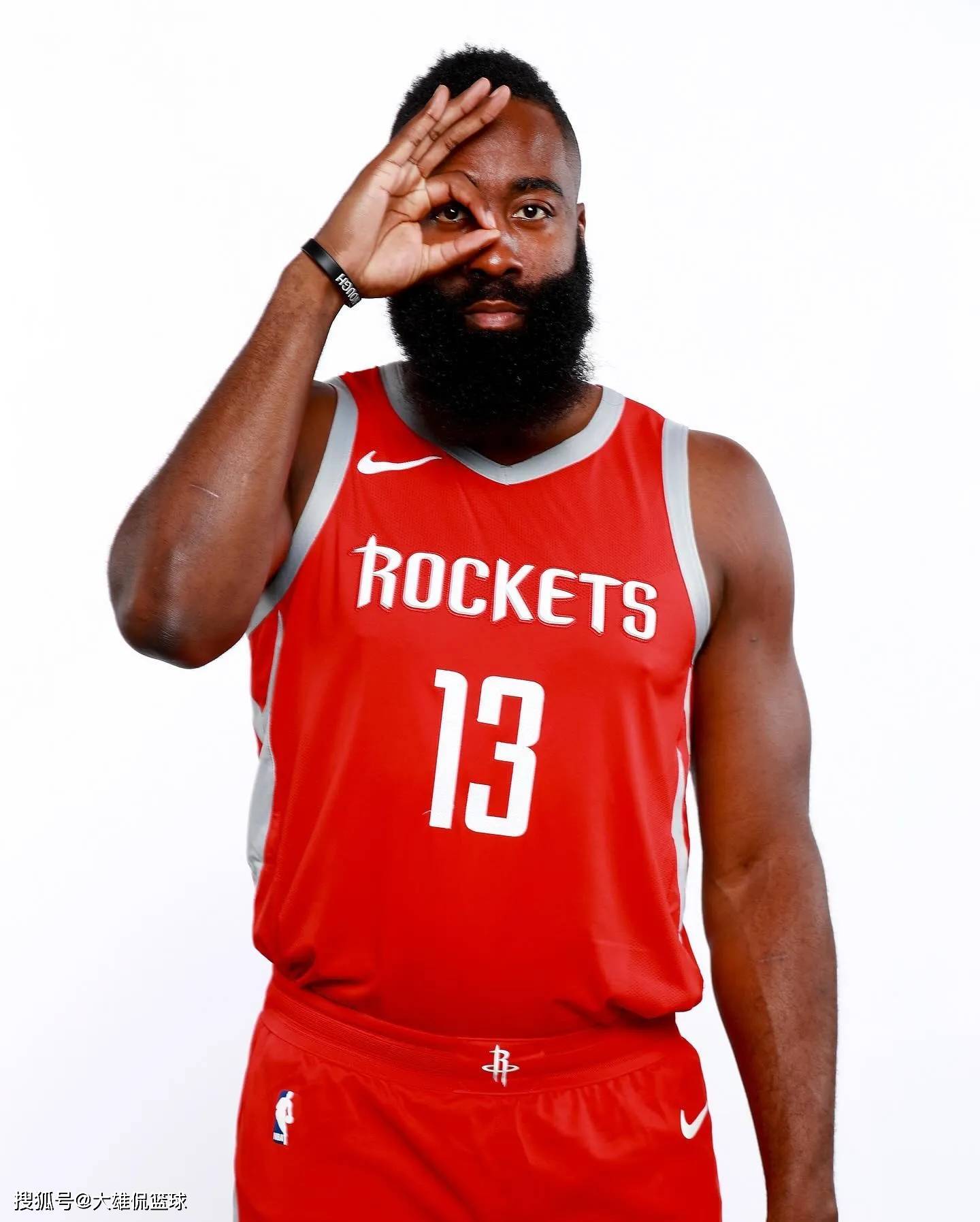 曼城瓜帅战术调整成功击败托特纳姆（瓜迪奥拉战术调整奏效，曼城力克热刺）