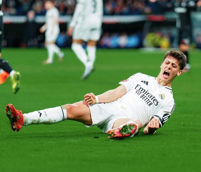 德媒：如果诺伊尔续约留队，拜仁希望明夏2000万欧出售努贝尔（德媒称：若诺伊尔续约留队，拜仁计划明夏以2000万欧出售努贝尔）