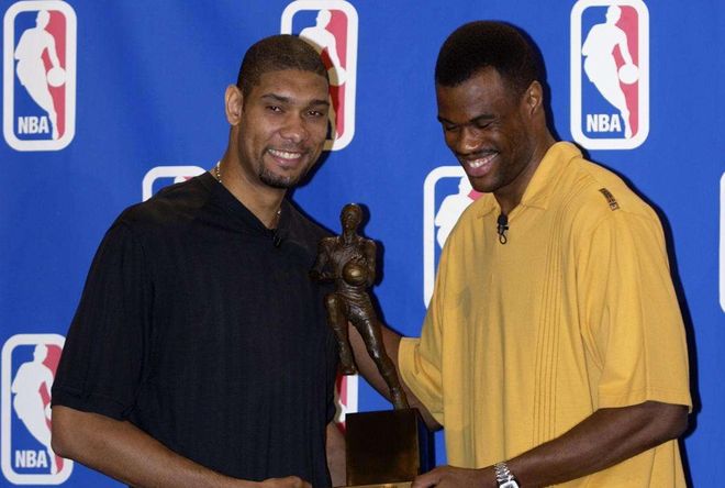 瓦基弗费内争新赛季首冠！中国球员还未到位，两队曾各5次夺冠（瓦基弗与费内冲击新季首冠：中国球员尚未归队，双方均曾5夺桂冠）