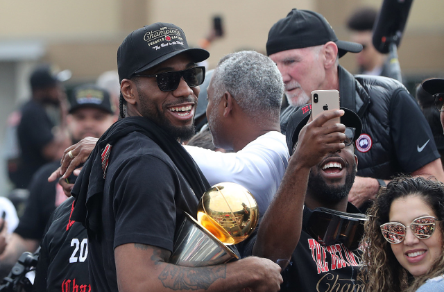 比亚迪×中国龙之队十一周年球迷大会圆满举行，与全国球迷共赴山城之约（比亚迪携手中国龙之队十一周年球迷盛会圆满举行，全国球迷相聚山城）